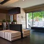 Famous House Hotel 3*