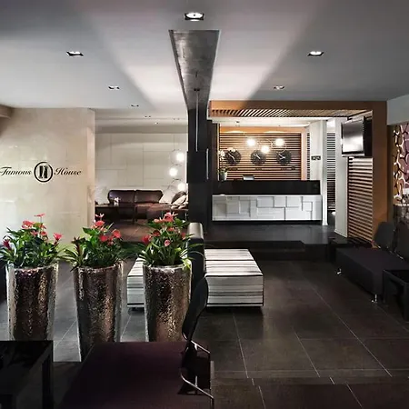 名居酒店 酒店 3*