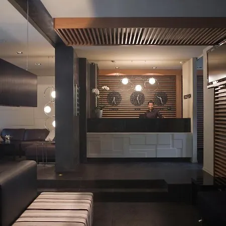 名居酒店 普罗夫迪夫