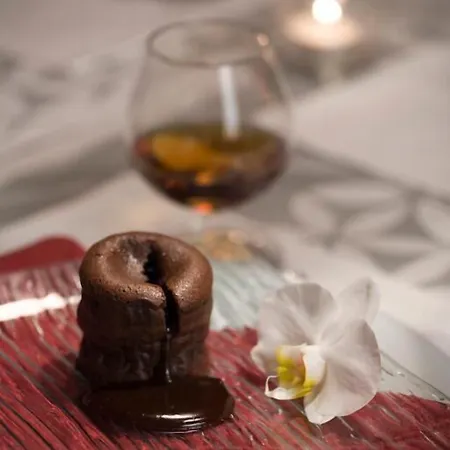 Famous House Hotel 3*